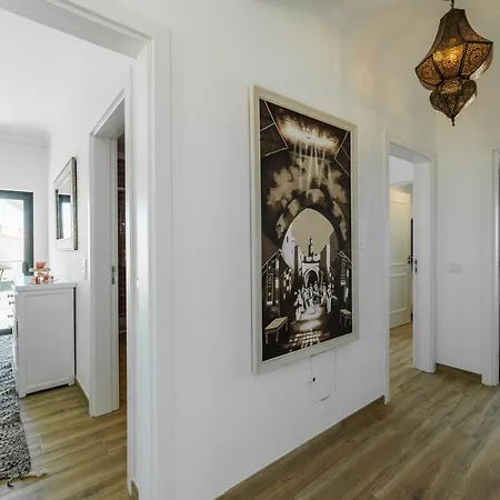 Villa Matias Gale - Luxury With Private Pool, Ac, Free Wifi, 5 Min From The *