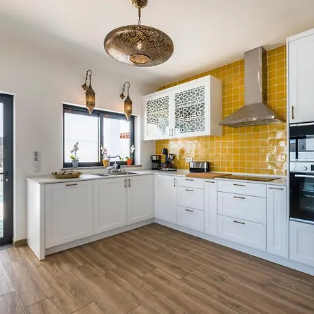 Matias Gale - Luxury With Private Pool, Ac, Free Wifi, 5 Min From The *