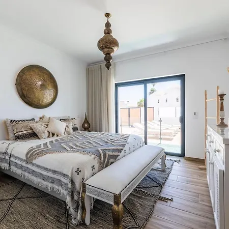 Villa Matias Gale - Luxury With Private Pool, Ac, Free Wifi, 5 Min From The Guia (Faro)