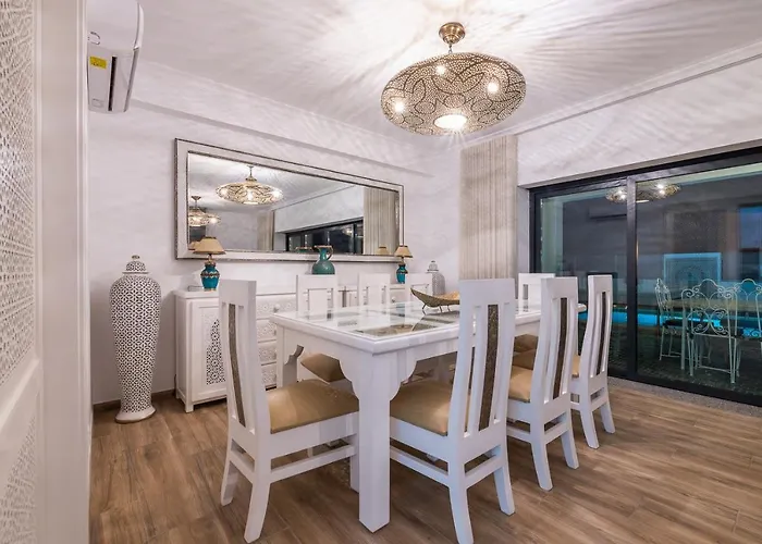 Matias Gale - Luxury With Private Pool, Ac, Free Wifi, 5 Min From The Guia (Faro)