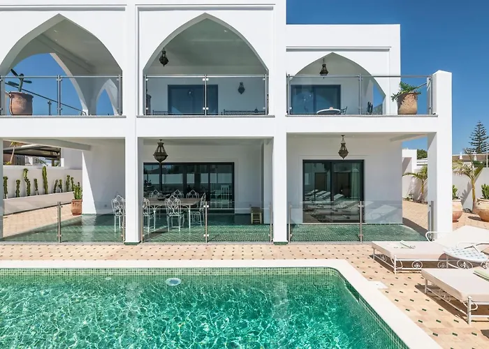 Villa Matias Gale - Luxury With Private Pool, Ac, Free Wifi, 5 Min From The *